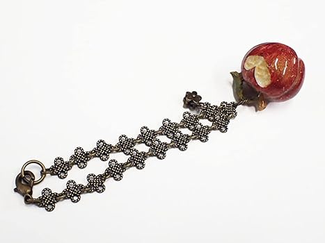 Amazon | リンゴ アクセサリー 『 毒りんご バックチャーム